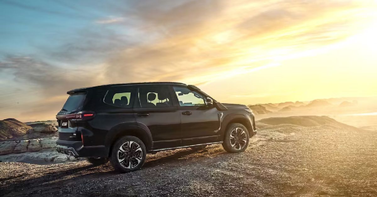 Grand Vitara 7-Seater vs Majestor